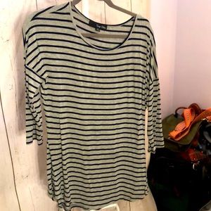 Navy and gray, 3/4 sleeve knit top.